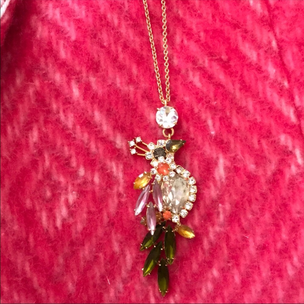 NWOT Ann Taylor Statement pendant birds of paradis